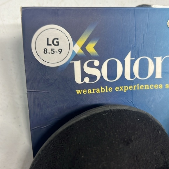 Isotoner - Picture 3 of 6